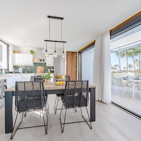 Don Carlos Sea View - Adults Only ! * Playa de las Américas